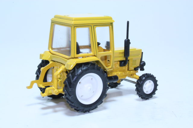 Belarus MTZ-82 1975, yellow