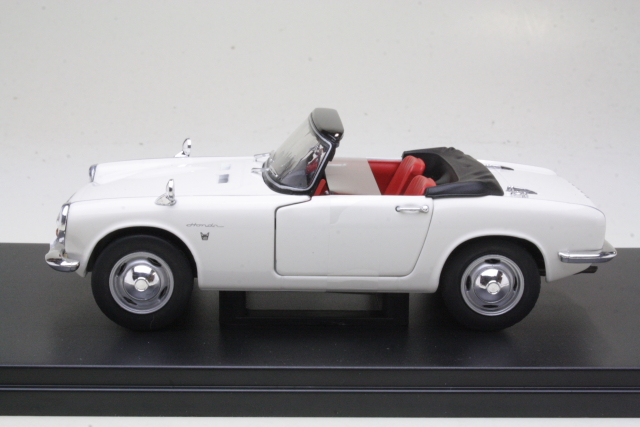 Honda S800 1966, valkoinen