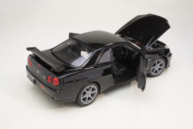 Nissan Skyline GT-R R34, musta