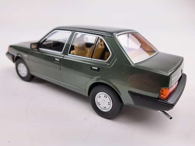Volvo 340 1987, vihreä