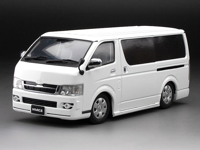 Toyota H200 HiAce super GL 2004, white