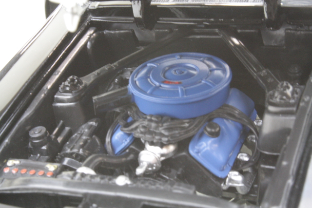 Ford Mustang 1964, musta