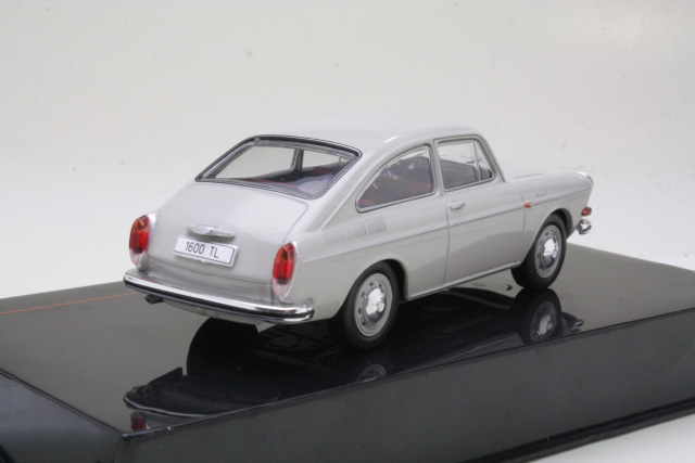 VW 1600 TL 1969, beige