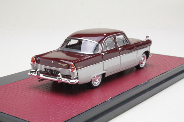 Ford Zodiac 206E 1962, dark red/grey