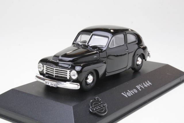 Volvo PV444, musta