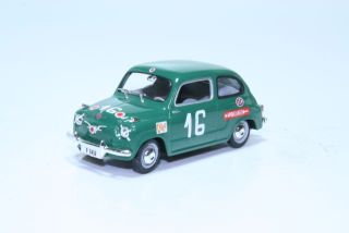 Seat 600 Turismo Competition, no.16