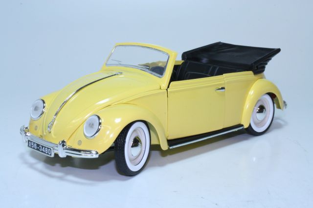 VW Kupla Cabriolet, yellow