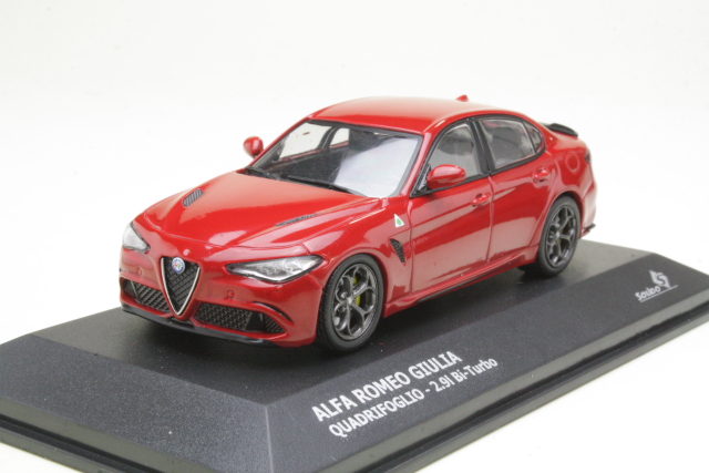 Alfa Romeo Giulia Quadrifoglio 2019, punainen