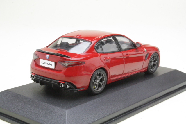 Alfa Romeo Giulia Quadrifoglio 2019, red