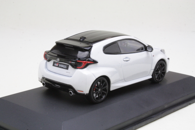 Toyota Yaris GR 2020, valkoinen