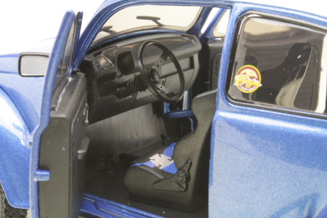 VW Beetle Baja 1975, sininen