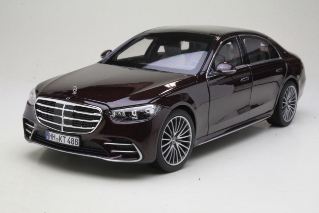 Mercedes S-Class AMG-Line 2021, tummanpunainen