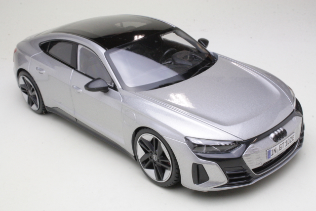 Audi RS e-tron GT 2022, hopea