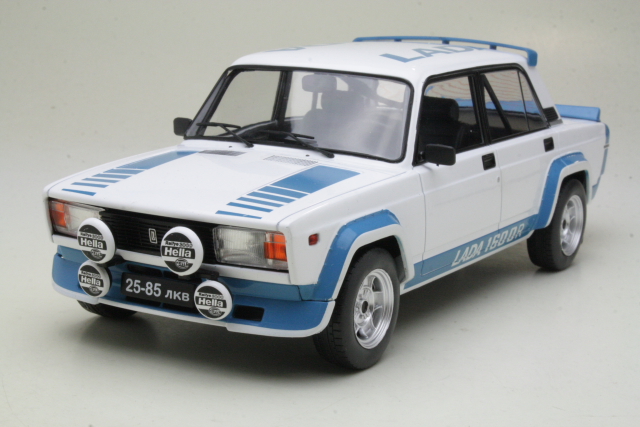 Lada 2105 VFTS 1983, white