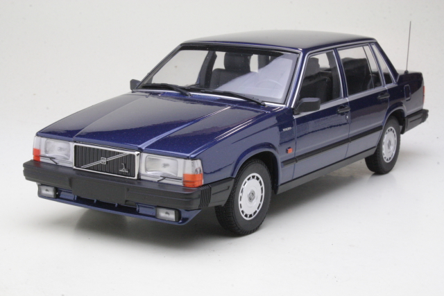 Volvo 740GL 1986, dark blue