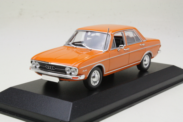 Audi 100 1969, oranssi