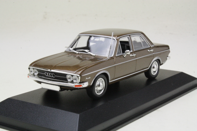 Audi 100 1969, ruskea