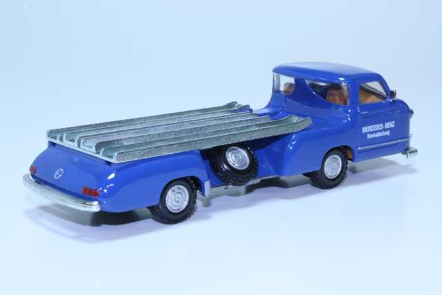 Mercedes Transporter 1955 "The Blue Wonder"