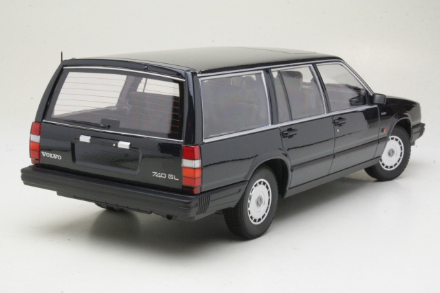 Volvo 740 GL Break 1986, dark green