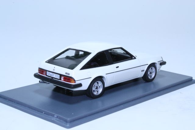 Opel Manta B CC GTE 1980, valkoinen