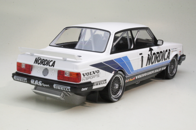Volvo 240 Turbo, ETCC Brunn 1986, J.Cecotto/A.Olofsson, no.1