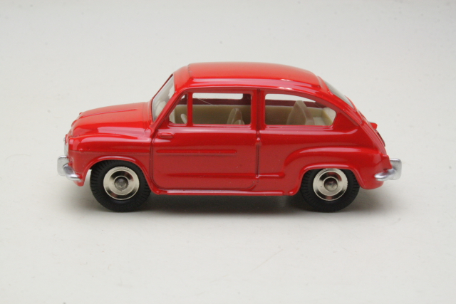 Fiat 600D 1964, punainen