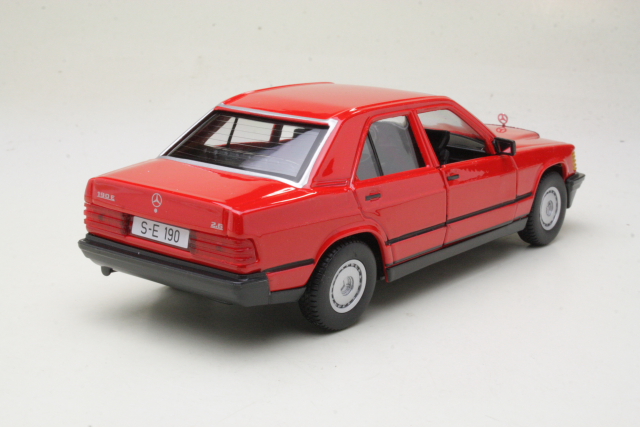 Mercedes 190E (w201) 1987, punainen