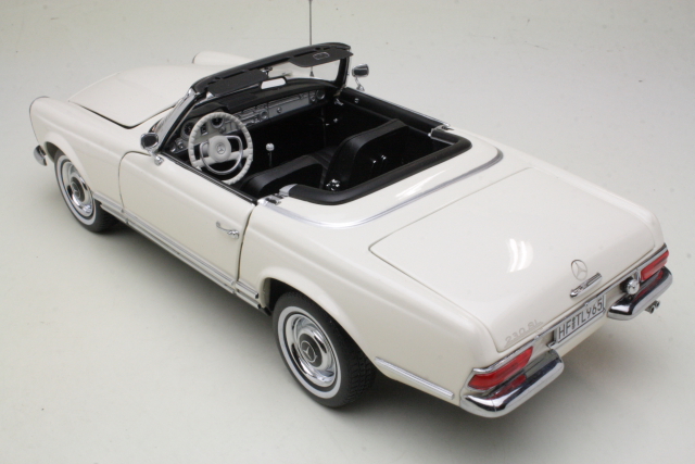 Mercedes 230SL (w113) Spider 1963, white