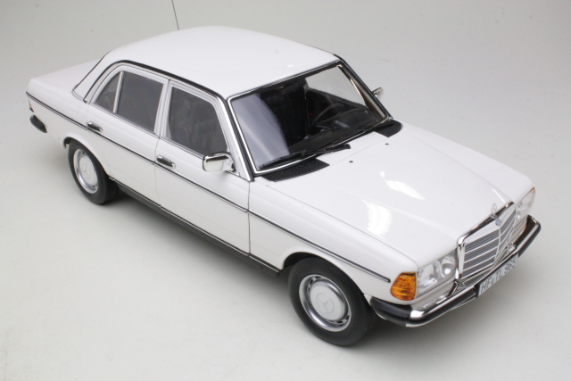 Mercedes 200E (w123) 1982, valkoinen