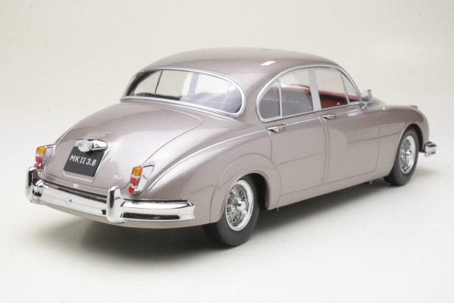 Jaguar Mk2 3.8 1959, silver