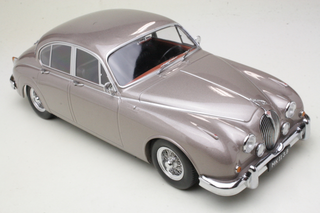 Jaguar Mk2 3.8 1959, silver
