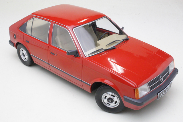 Opel Kadett D 5d 1984, punainen