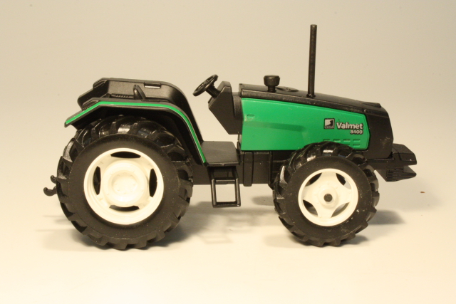 Valmet 8400, vihreä
