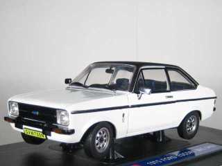 Ford Escort MK2 1.3 Ghia 1975, valkoinen