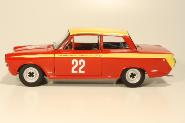 Ford Cortina Lotus Mk1, Budapest 1964, J.Whitmore, no.22 - Sulje napsauttamalla kuva