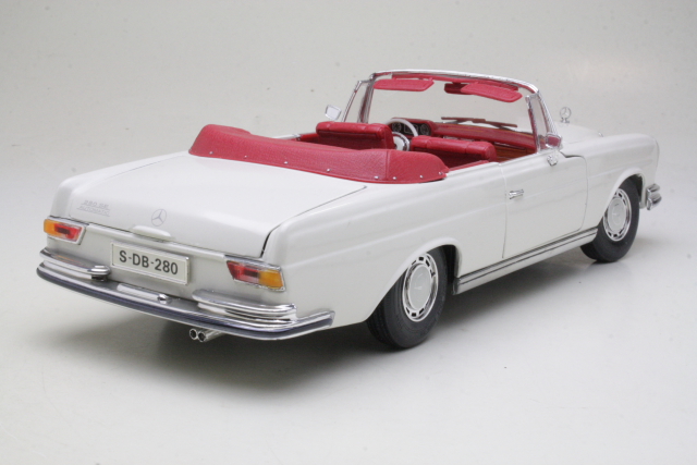 Mercedes 280SE (w111) Cabriolet 1966, valkoinen - Sulje napsauttamalla kuva