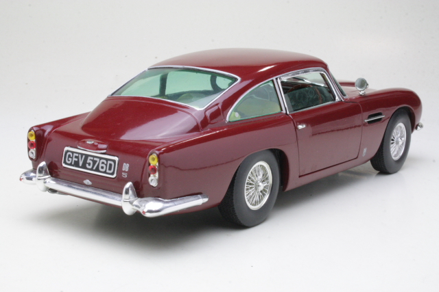 Aston Martin DB5 1963, tummanpunainen - Sulje napsauttamalla kuva