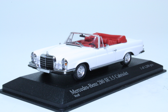 Mercedes 280SE (w111) 3.5 Cabriolet 1970, valkoinen - Sulje napsauttamalla kuva