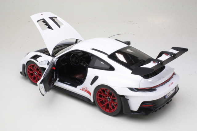 Porsche 911 GT3 RS 2022, white/red