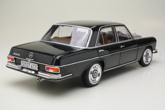 Mercedes 280SE (w108) 1968, tummanvihreä