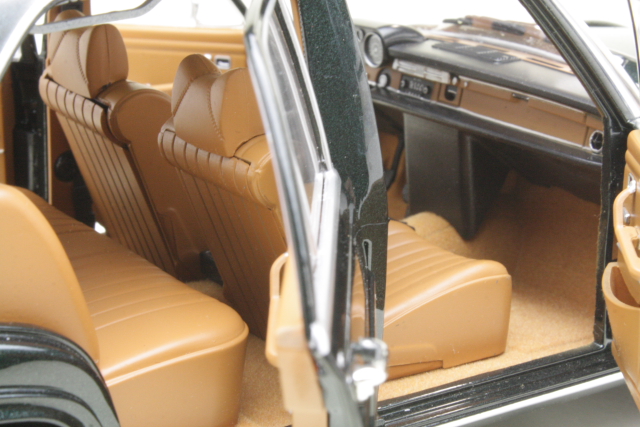 Mercedes 280SE (w108) 1968, tummanvihreä