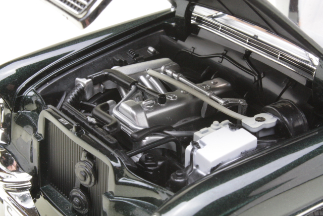 Mercedes 280SE (w108) 1968, tummanvihreä