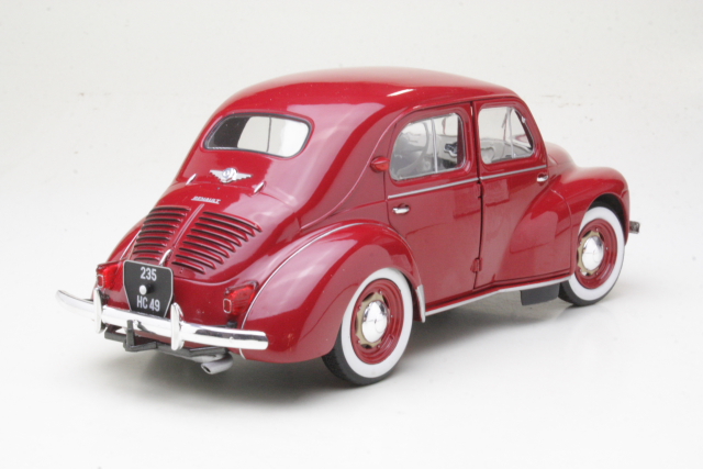 Renault 4CV 1956, red