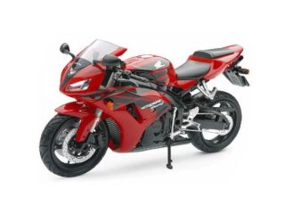 Honda CBR1000RR 2007, punainen - Sulje napsauttamalla kuva