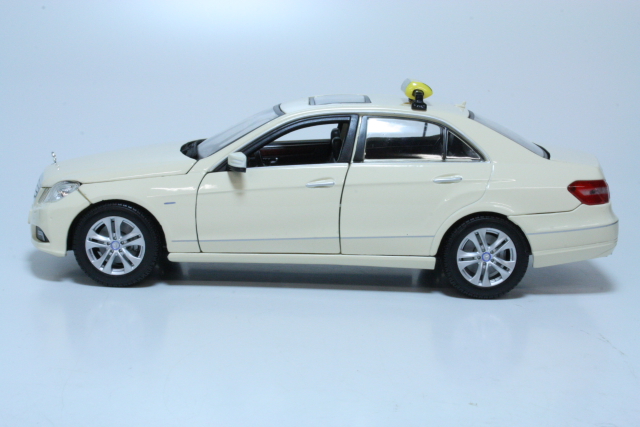 Mercedes E-Class (w212) 2009 "Taxi"