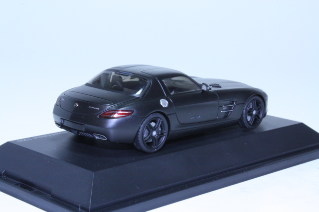 Mercedes SLS AMG (C197) 2010, musta