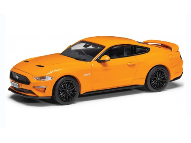 Ford Mustang GT 2022, orange
