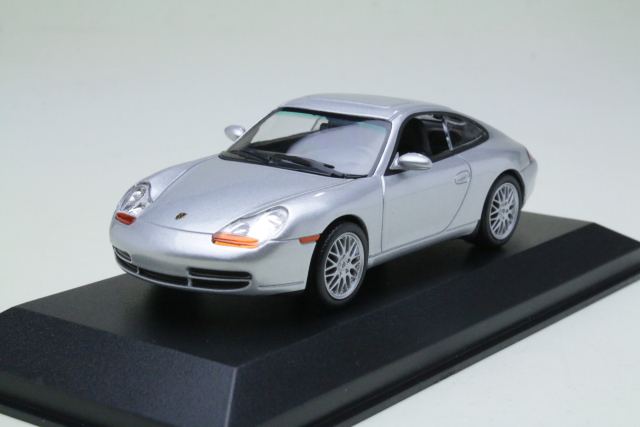 Porsche 911 (996) 1998, silver