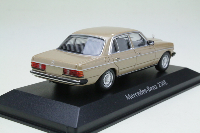 Mercedes 230E (w123) 1982, kulta