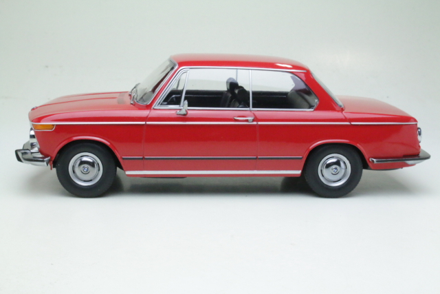 BMW 1602 1971, punainen